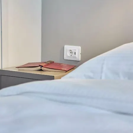 Spacious Suite W. Huge Balcony + Acropolis View-3